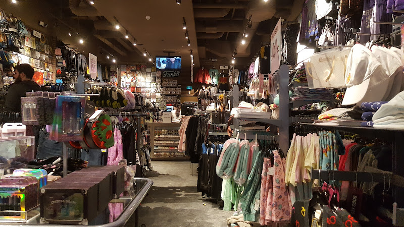 Hot Topic