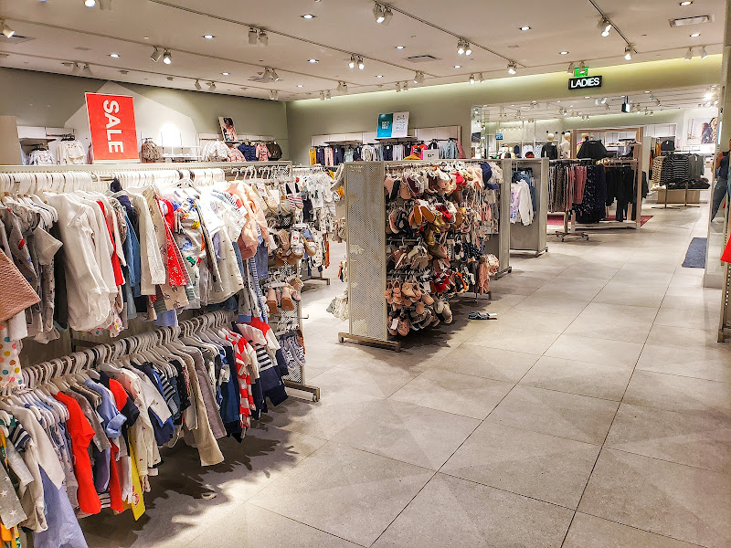 H&M