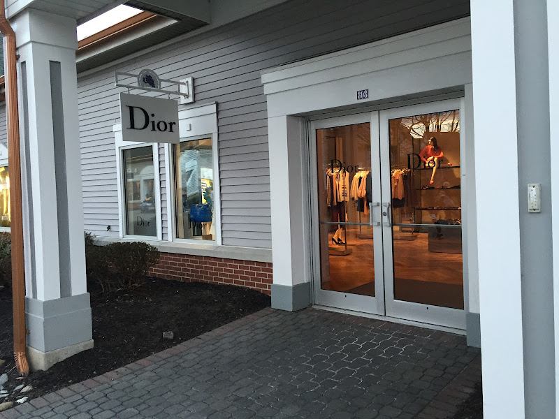 DIOR Woodbury Outlet