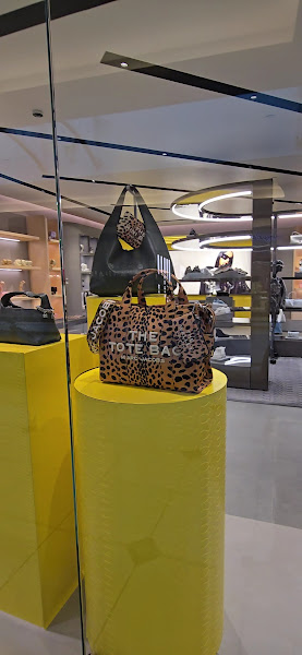 Marc Jacobs - The Somerset Collection