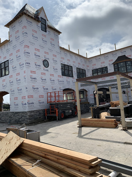 Gjana Construction