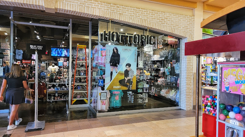 Hot Topic