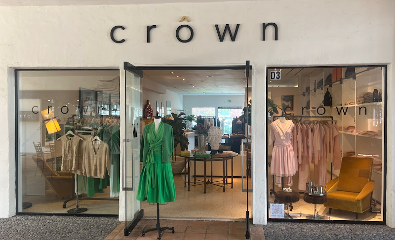CROWN BOUTIQUE