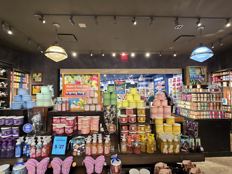 Bath & Body Works
