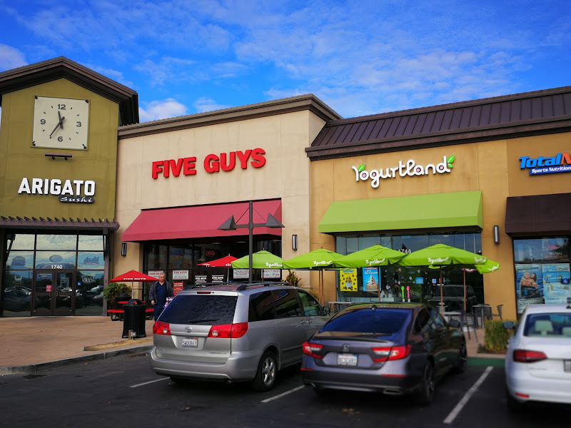Yogurtland