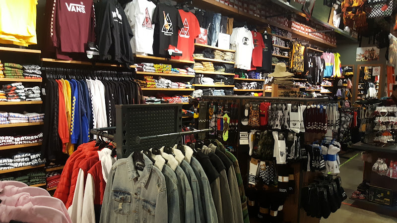 Zumiez