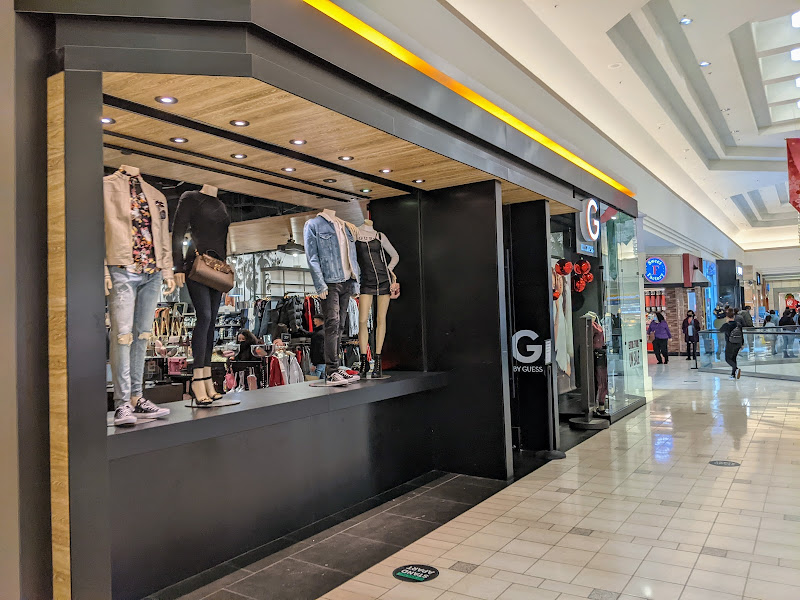 G by GUESS