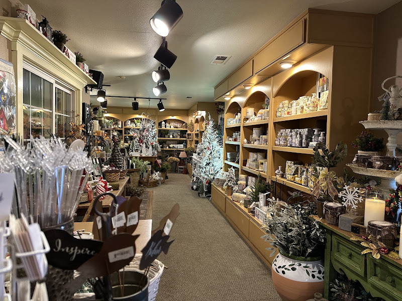 Silveria's Flowers & Gifts