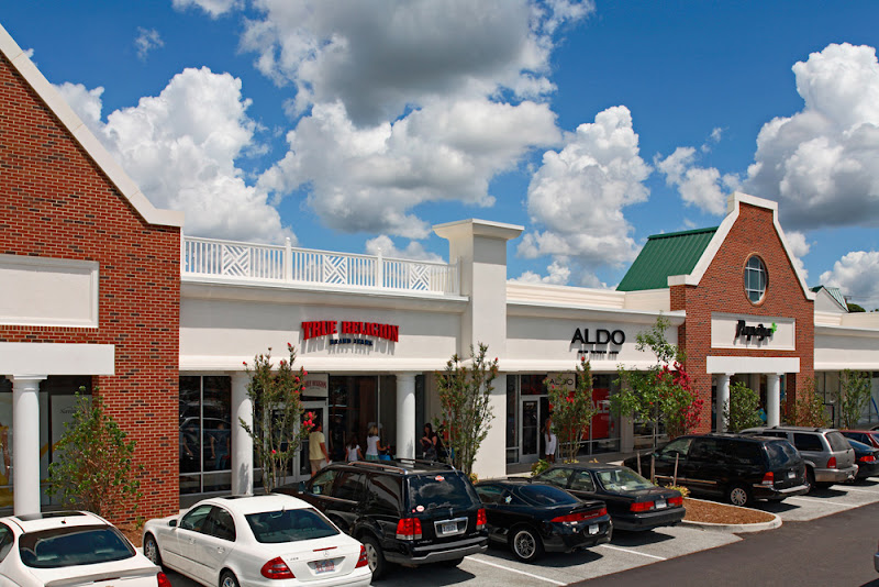 Williamsburg Premium Outlets