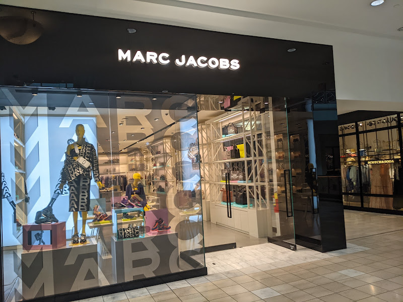 Marc Jacobs - Lenox Square