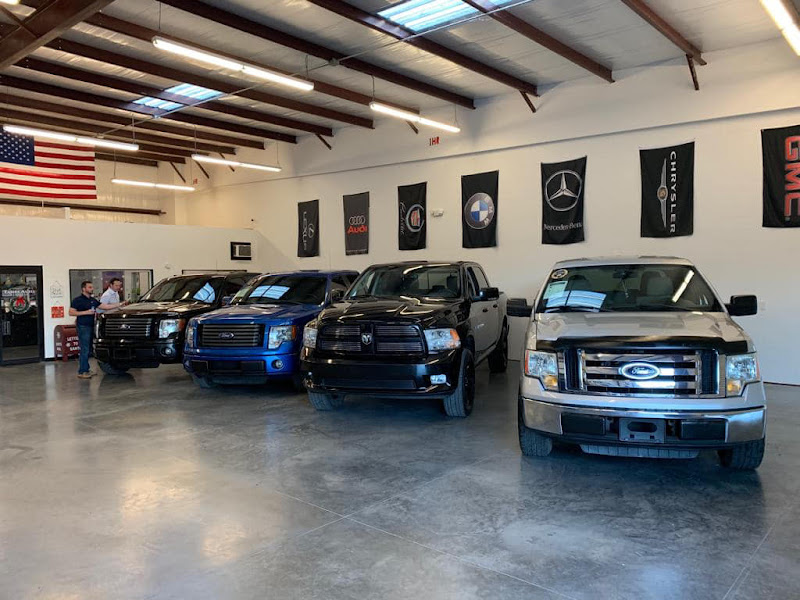 Tampa Auto Showroom