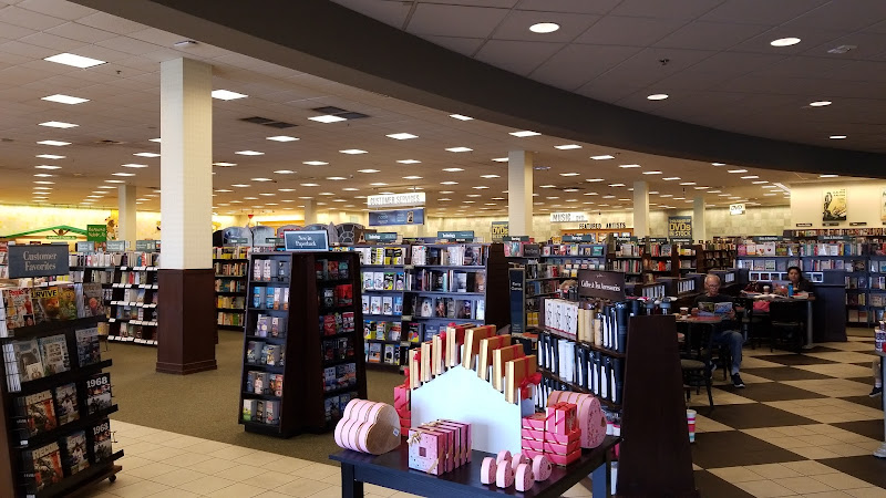 Barnes & Noble
