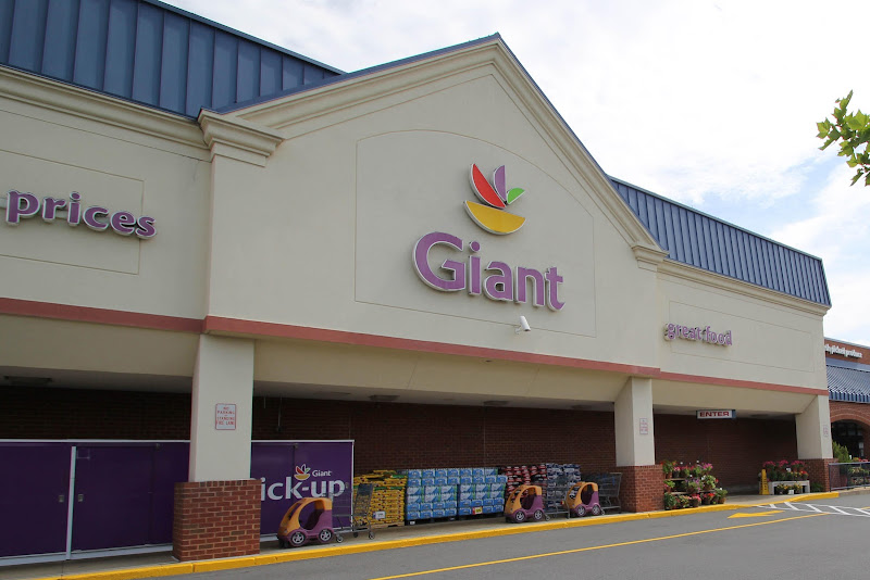 Giant Pharmacy