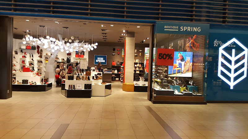 Boutique Spring