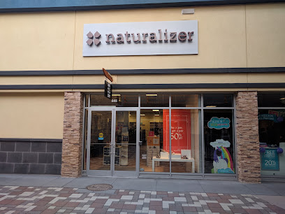 Naturalizer