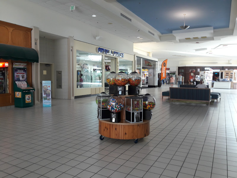 Regal Cinemas Eagle Ridge Mall 12