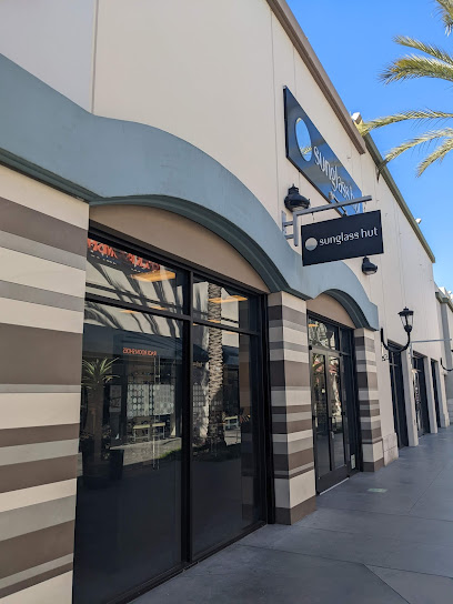 Sunglass Hut