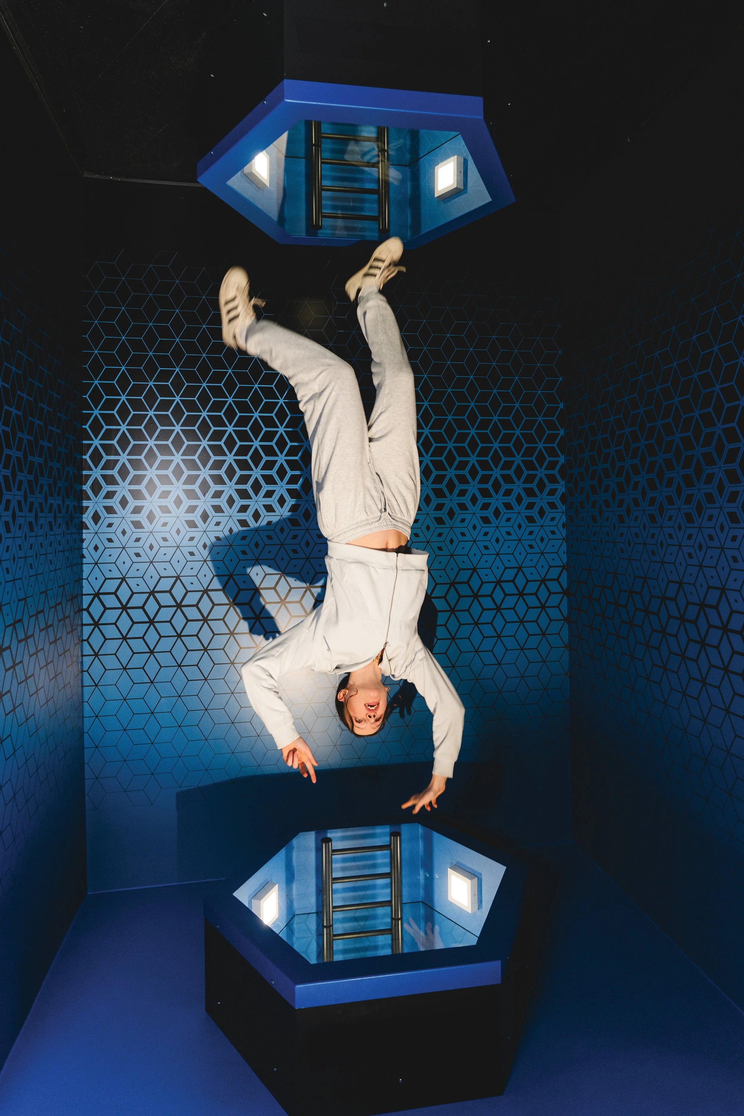 MUSEUM OF ILLUSIONS logo