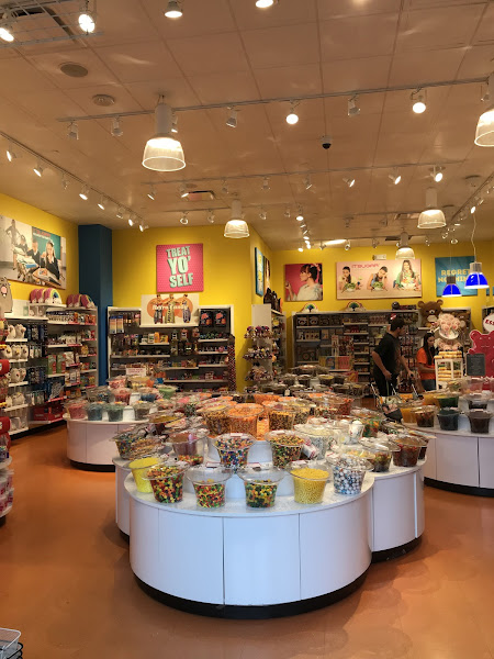 IT'SUGAR Liberty Center