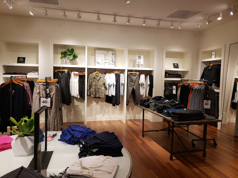 Banana Republic