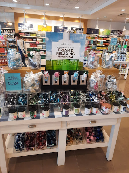 Bath & Body Works