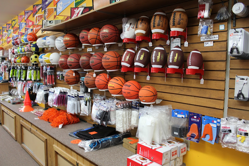 Daubys Sports Center