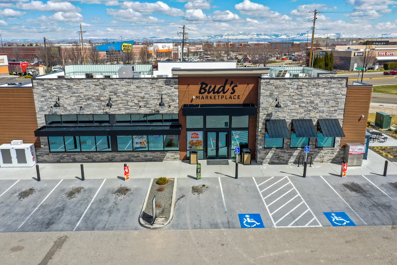 Bud's Marketplace