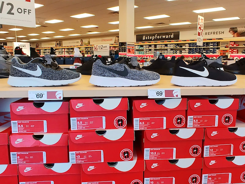 Famous Footwear
