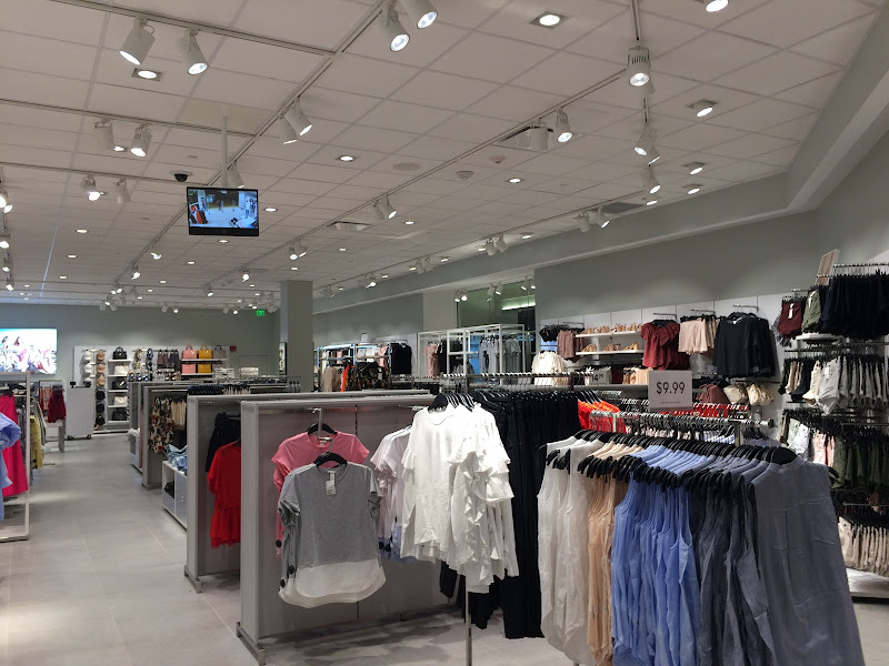 H&M