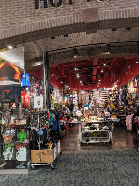 Hot Topic