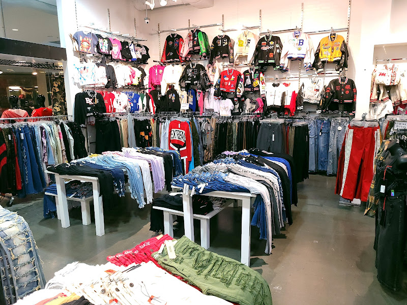 J&V clothes
