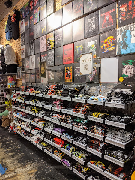 Hot Topic