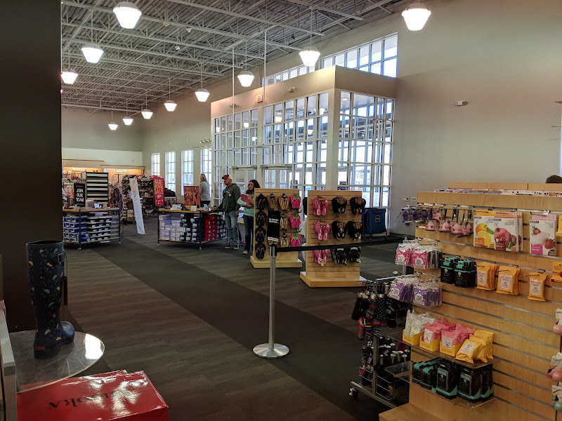 DSW Designer Shoe Warehouse