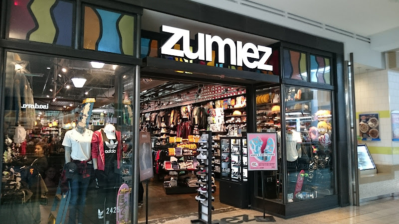 Zumiez
