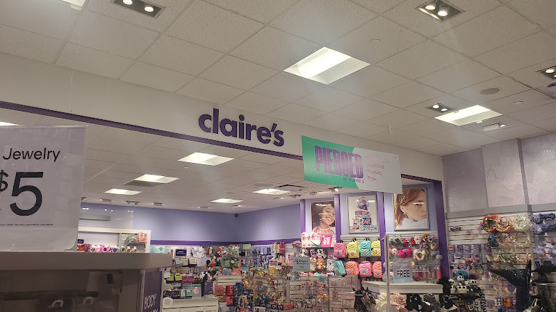 claire's