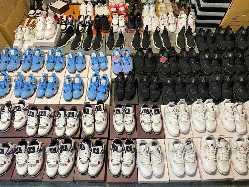 Champs Sports