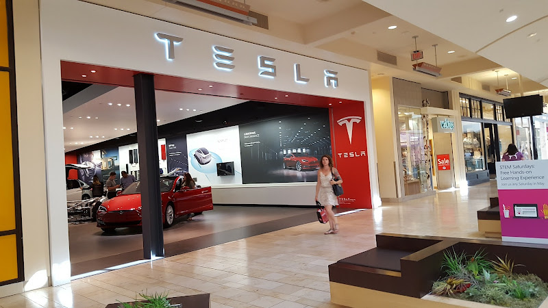 Tesla Shops at Mission Viejo