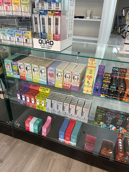 Luckie Smoke Shop