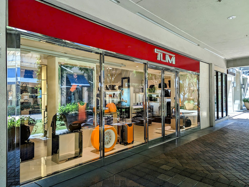 Tumi
