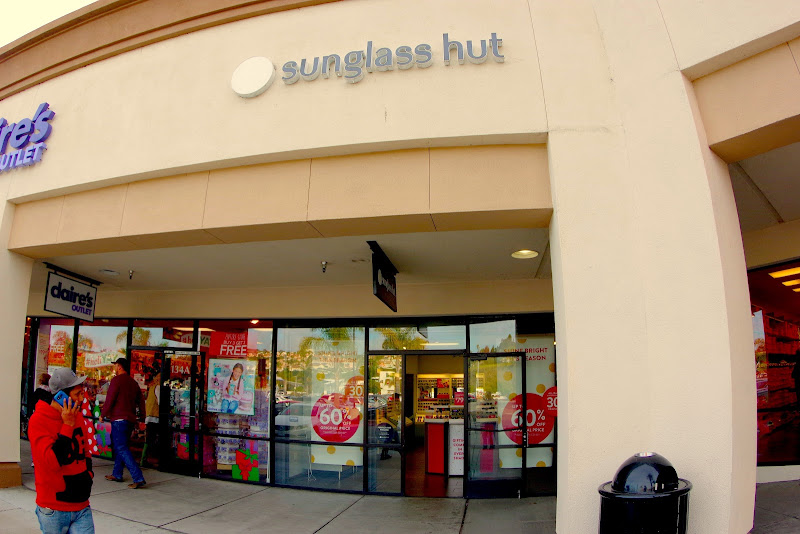 Sunglass Hut