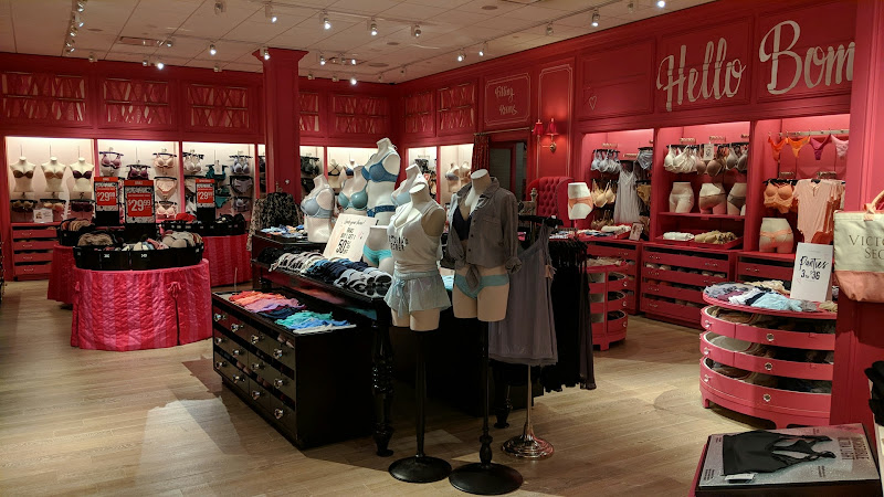 Victoria's Secret & PINK