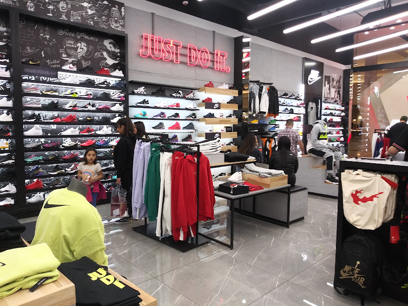Shoe Palace