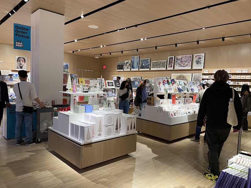 MoMa Design Store
