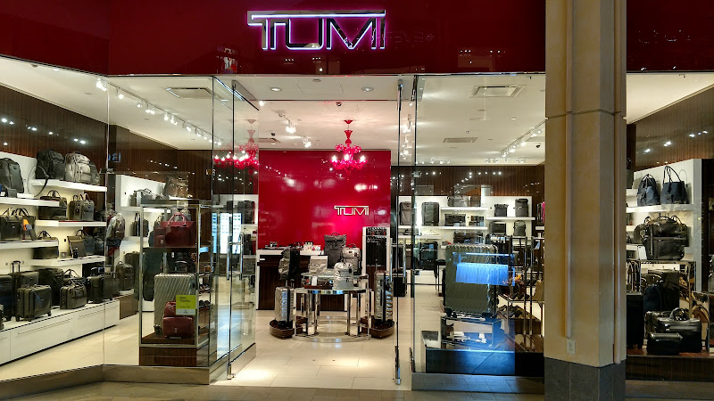 TUMI Store