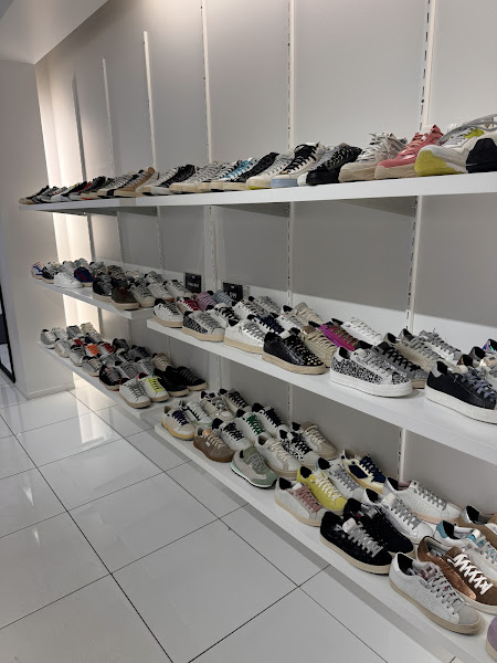 P448 Outlet Store