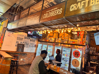 Craft+Carry at DeKalb Market Hall