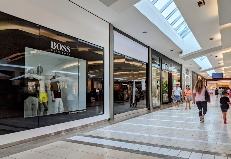 BOSS Store - Dadeland