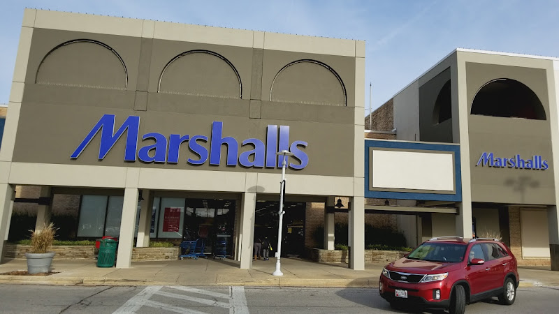 Montrose Crossing Shopping Center