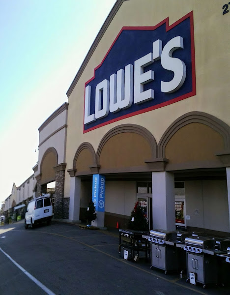 Lowe's Garden Center
