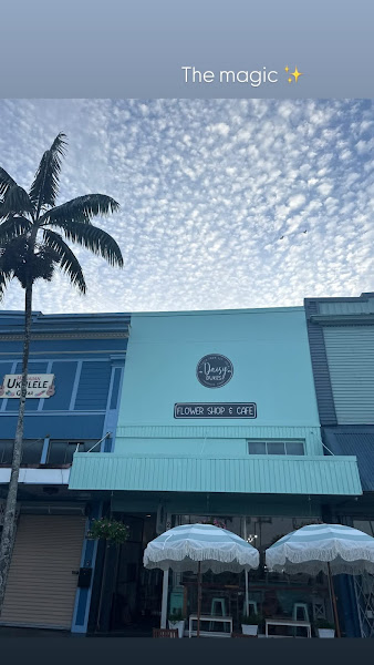 Daisy Dukes Flower Shop & Cafe